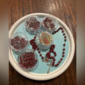 5 sale is FOR ONE)religions rosary  new with out the tag ☝️$10 dollars